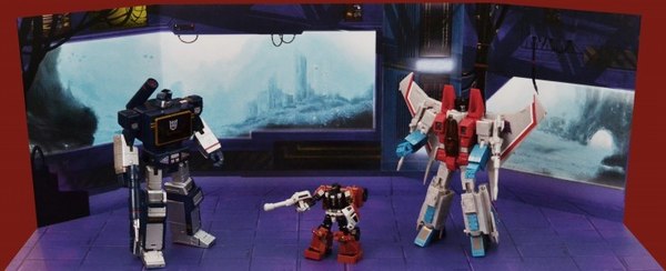 Toystages Now Offering A Variety Of TF Themed Backdrops  (9 of 15)